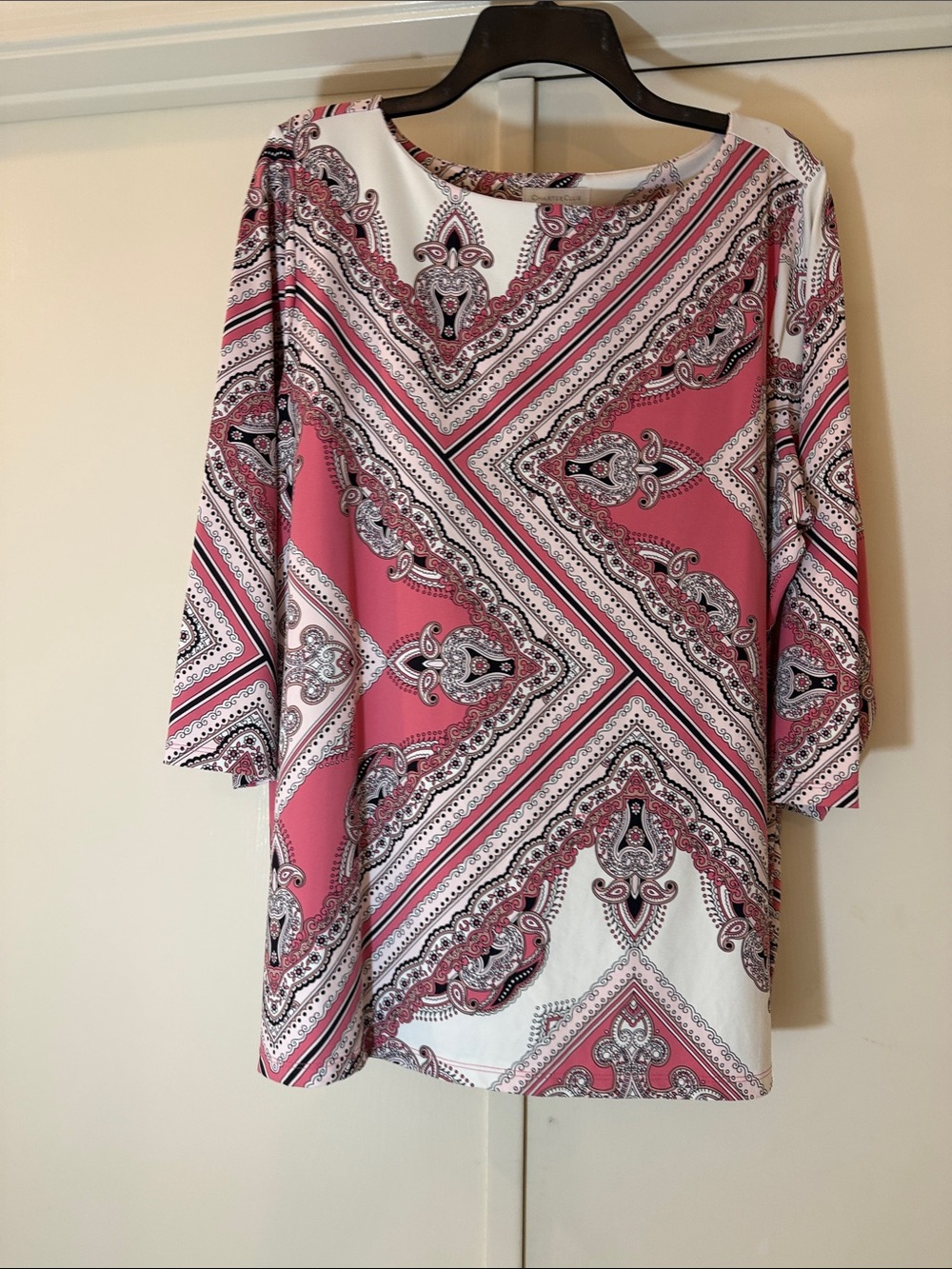 Charter Club Pink and White Paisley Boatneck 3/4 Sleeve Tunic